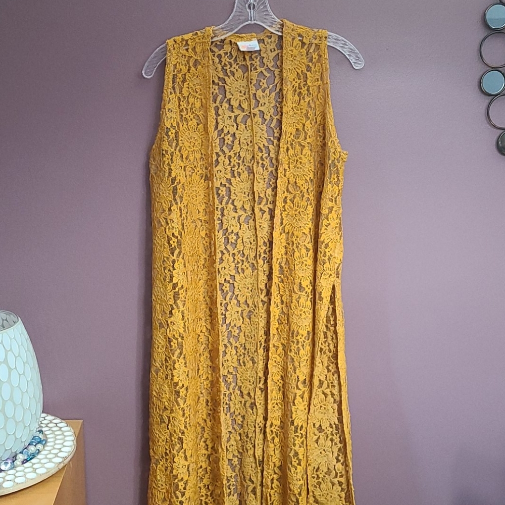 LuLaRoe Joy Vest (S)